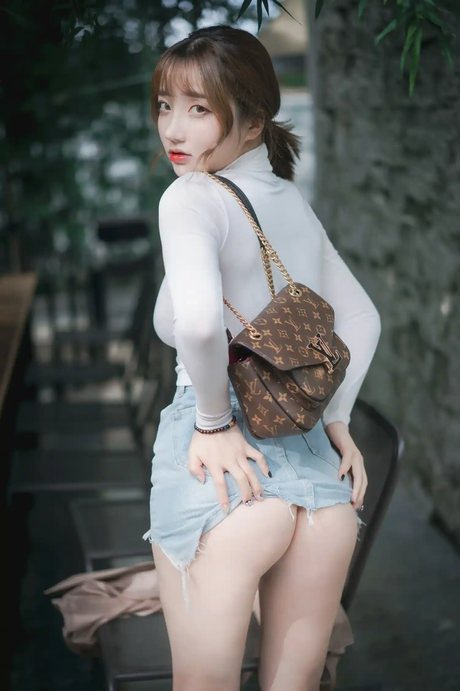 Son Ye-Eun A Snap of Intimacy